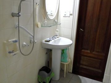 VENTA CHALET 6 AMBIENTES EN VICENTE LÓPEZ