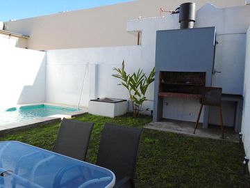 VENTA CHALET 6 AMBIENTES EN VICENTE LÓPEZ