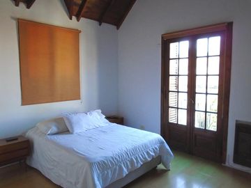 VENTA CHALET 6 AMBIENTES EN VICENTE LÓPEZ