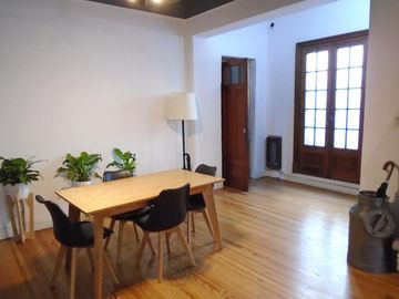 VENTA CHALET 6 AMBIENTES EN VICENTE LÓPEZ