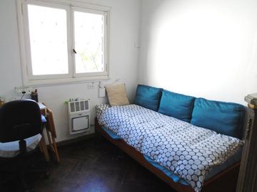 VENTA CHALET 6 AMBIENTES EN VICENTE LÓPEZ