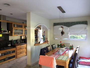 Casa 6 ambientes en venta en Florencio Varela