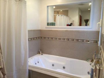 Casa 6 ambientes en venta en Florencio Varela