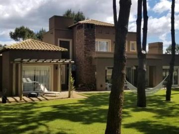 Casa - Boulevard La Herradura 678 - Pinamar