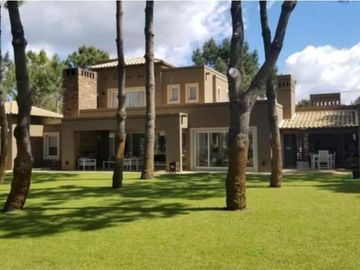 Casa - Boulevard La Herradura 678 - Pinamar