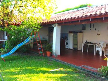 Casa - Ciudad Jardin Del Palomar-venta-lote 800 mts-piscina -patio -quincho -garage- pileta-patio