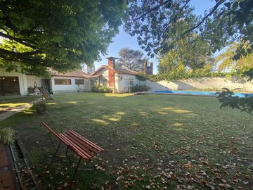 Casa - Ciudad Jardin Del Palomar-venta-lote 800 mts-piscina -patio -quincho -garage- pileta-patio