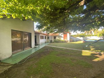 Casa - Ciudad Jardin Del Palomar-venta-lote 800 mts-piscina -patio -quincho -garage- pileta-patio