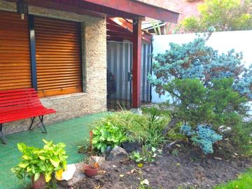 Casa - Ciudad Jardin Del Palomar-venta-lote 800 mts-piscina -patio -quincho -garage- pileta-patio