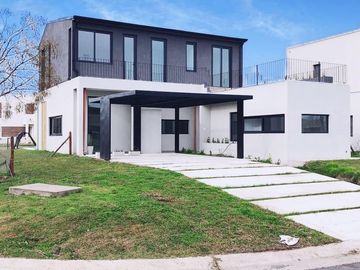 Venta Casa Sustentable en Puertos - Barrio Araucaria