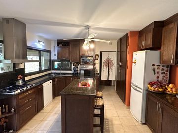 Hermosa propiedad en venta, Country El Bosque