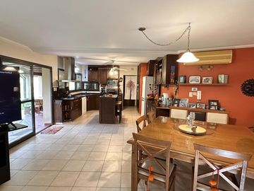 Hermosa propiedad en venta, Country El Bosque