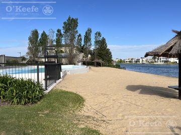 Departamento en venta de 4 ambientes en Nuevo Quilmes con excelente calidad constructiva