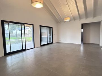 Casa a estrenar en venta en Santa Clara