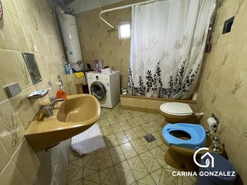 Venta de galpón de uso comercial en Neuquén Capital