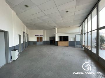 Venta de galpón de uso comercial en Neuquén Capital