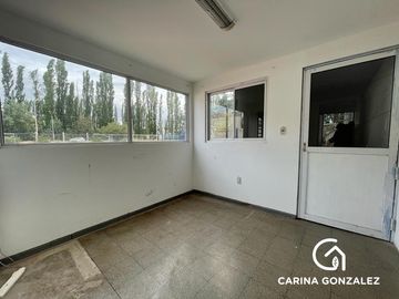 Venta de galpón de uso comercial en Neuquén Capital