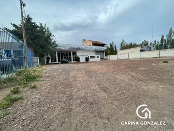 Venta de galpón de uso comercial en Neuquén Capital