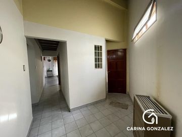Venta de galpón de uso comercial en Neuquén Capital