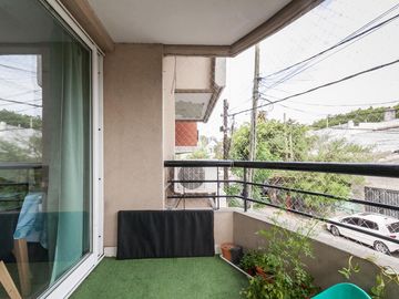 Departamento  de 2 ambientes con cochera en Remedios De Escalada
