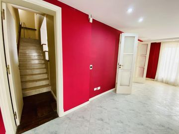 Casa - Martinez-pileta-quincho-Venta-5 ambientes-ascensor-garage-cochera-parque