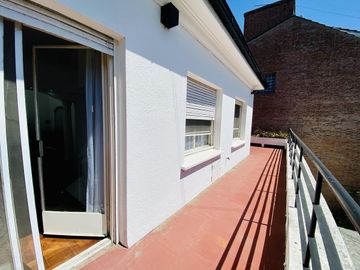 Casa - Martinez-pileta-quincho-Venta-5 ambientes-ascensor-garage-cochera-parque