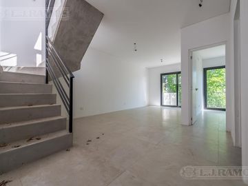 LJ RAMOS | VENDE | DEPTO  2 AMBS C/ TERRAZA | TERRAZAS H| PILAR | CON RENTA