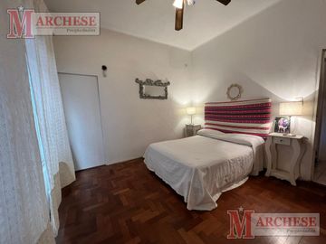 Casa 4 ambientes en venta en Castelar