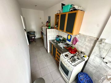 DEPARTAMENTO 2 AMBIENTES CON BLACON EN CHACARITA VENTA