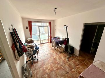 DEPARTAMENTO 2 AMBIENTES CON BLACON EN CHACARITA VENTA