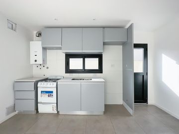 Casa 2 dormitorios con jardin y pileta. A Estrenar. Financiacion  en pesos.