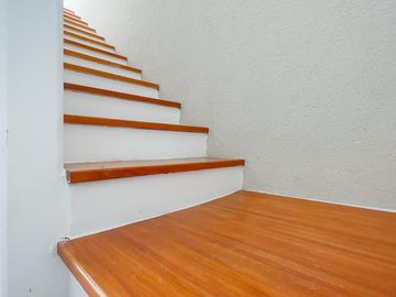 Casa 2 dormitorios con jardin y pileta. A Estrenar. Financiacion  en pesos.