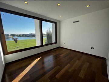 Casa en venta en Barrio Virazon al lago, Nordelta, Tigre