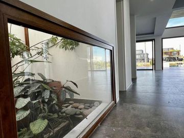 Casa en venta en Barrio Virazon al lago, Nordelta, Tigre