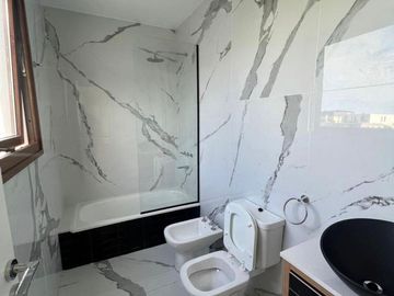 Casa en venta en Barrio Virazon al lago, Nordelta, Tigre