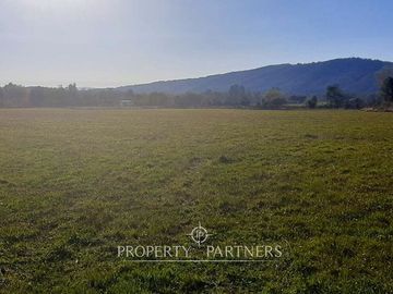 Terreno de 10 ha con vista al Volcán Villarrica a pocos minutos de Panguipulli