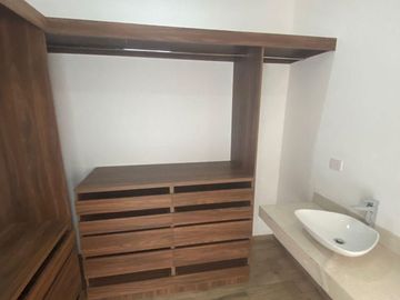 CASA EN VENTA EN CAMPIÑA CORDOVESA FRACC. SENDEROS TORREON COAH.