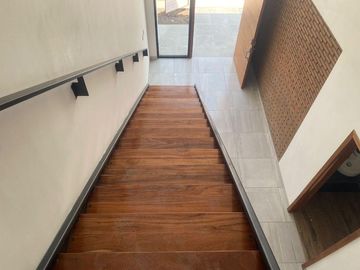 CASA EN VENTA EN CAMPIÑA CORDOVESA FRACC. SENDEROS TORREON COAH.