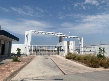 CASA EN VENTA EN CAMPIÑA CORDOVESA FRACC. SENDEROS TORREON COAH.