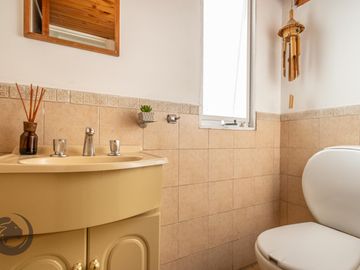 Casa en Barrio privado digna de ver luminosa, pileta, cocheras, 3dorm 5amb 2baños toilette lavadero