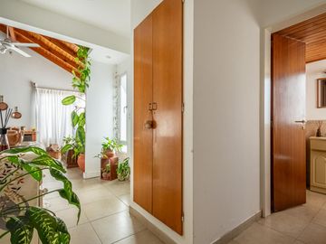 Casa en Barrio privado digna de ver luminosa, pileta, cocheras, 3dorm 5amb 2baños toilette lavadero