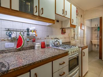 Casa en Barrio privado digna de ver luminosa, pileta, cocheras, 3dorm 5amb 2baños toilette lavadero