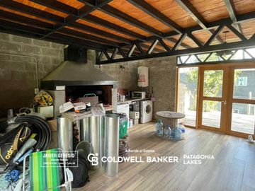 Venta Casa Calle 25 lote 15  3 dormitorios, Faldeo del Bayo, Villa La Angostura