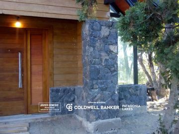 Venta Casa Calle 25 lote 15  3 dormitorios, Faldeo del Bayo, Villa La Angostura