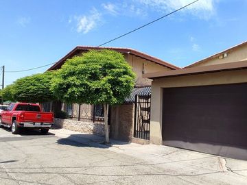 EN VENTA lujosa propiedad de 841.5 mts de terreno en San Marcos Mexicali
