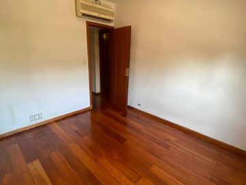 Casa 5 ambientes en venta en Haedo