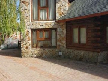 Casa en venta - 4 dormitorios 3 baños - 300mts2 - Haras del Sur I, La Plata