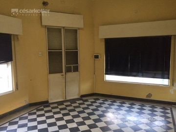 Chalet en 2 plantas c/ parque y Local en esquina