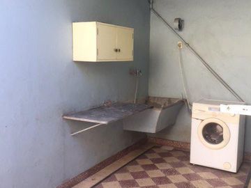 Chalet en 2 plantas c/ parque y Local en esquina