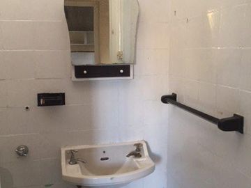 Chalet en 2 plantas c/ parque y Local en esquina